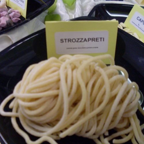 Strozzapreti